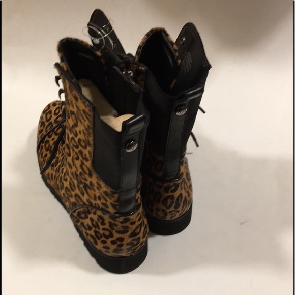 NWOB Donald J Pliner Camren Leopard-Print Hiker Boots - Picture 7 of 16